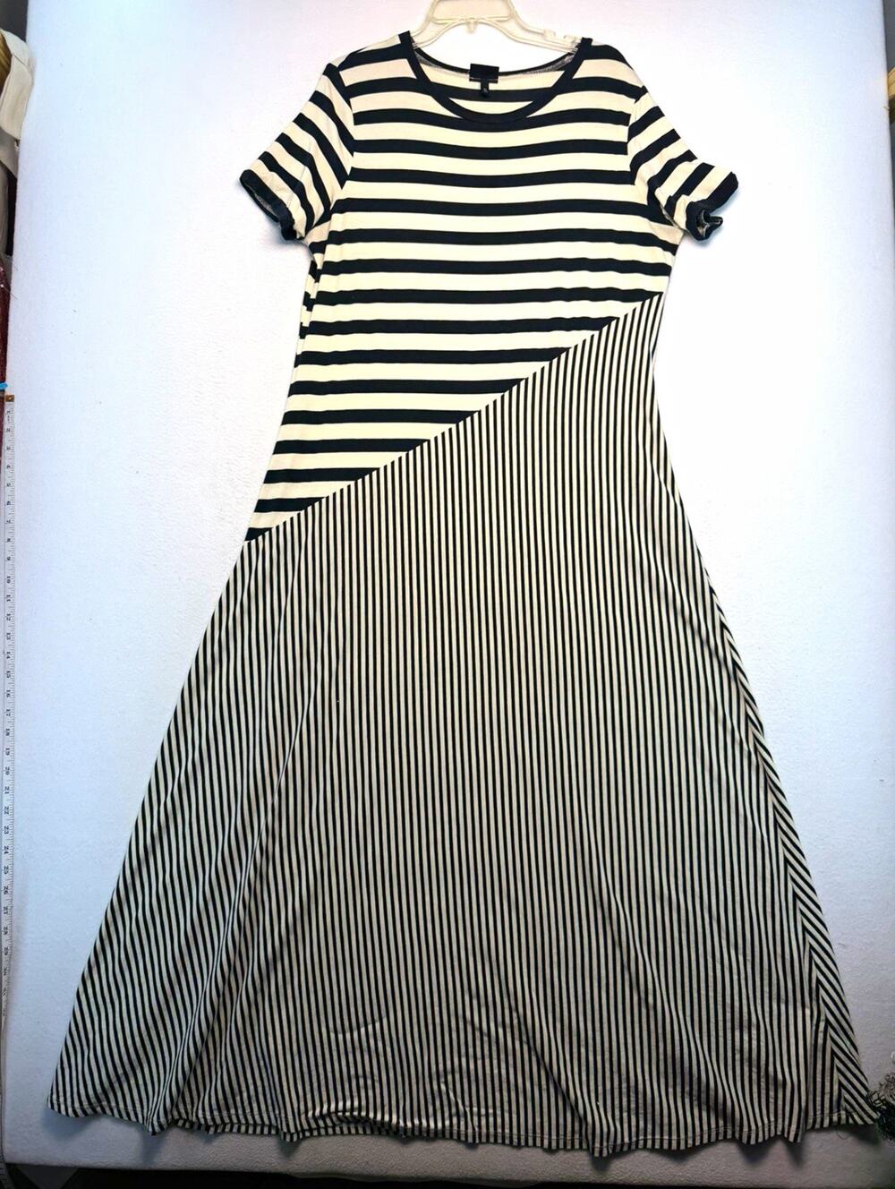 Who What Wear Women's XL Black/Ivory Striped Knit Maxi Dress casual 